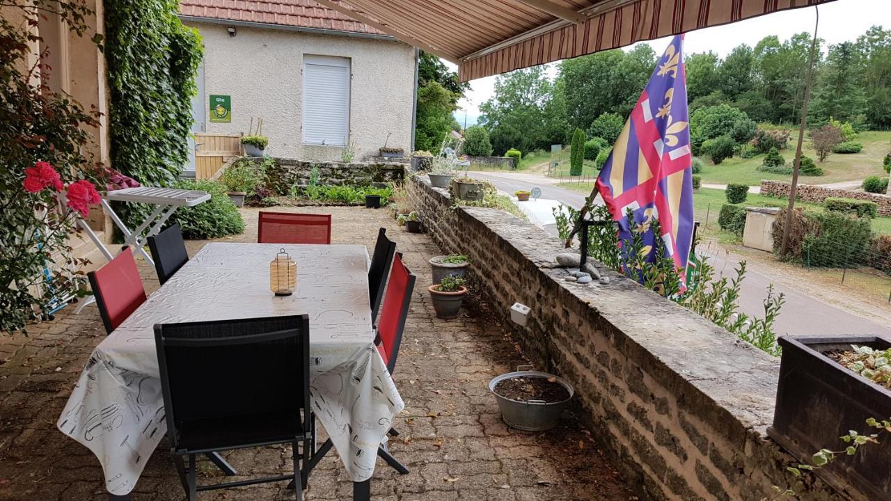 La Providence, Chambres D'Hotes Saint-Sernin-du-Plain Exterior photo